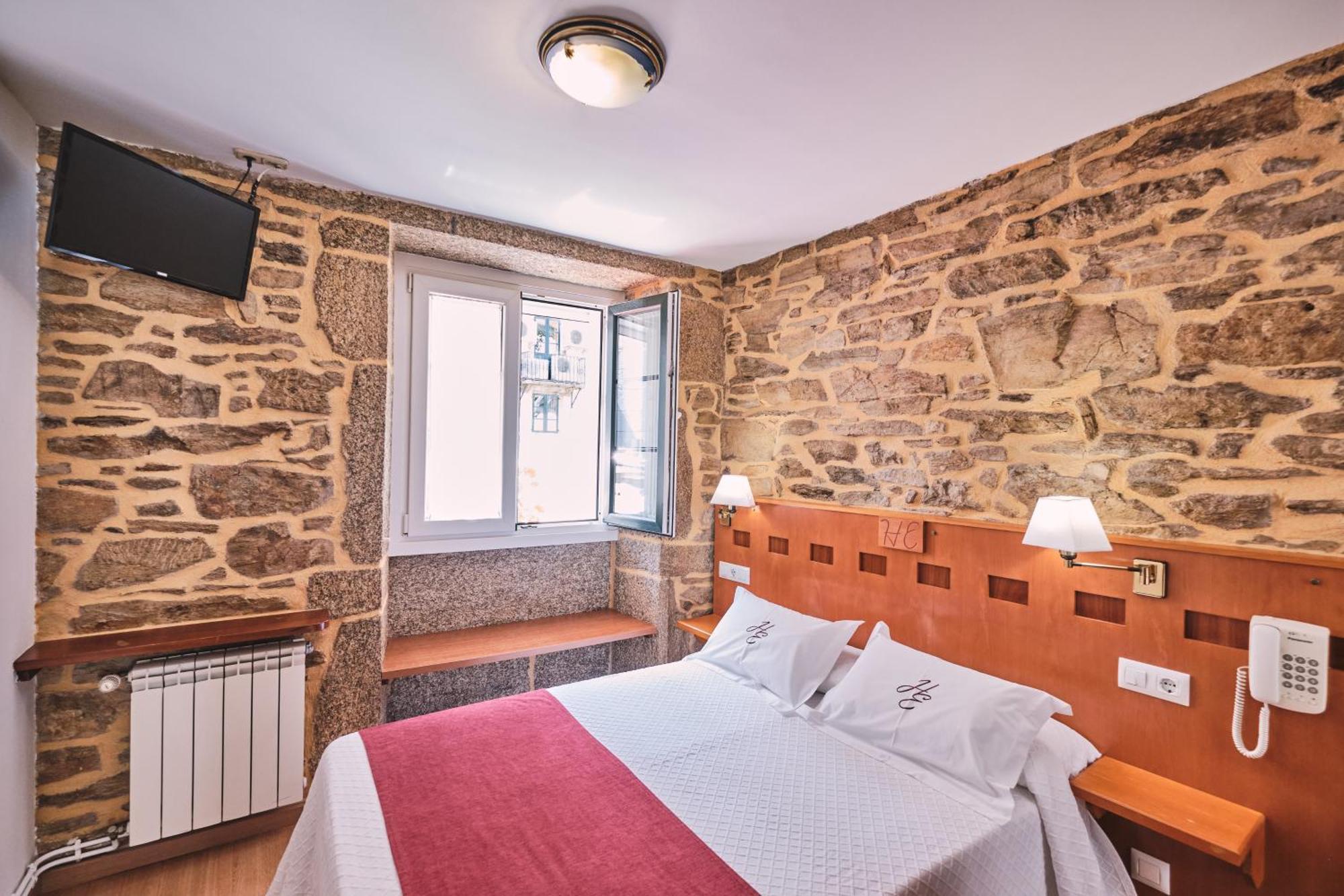 Hotel Entrecercas Santiago de Compostela